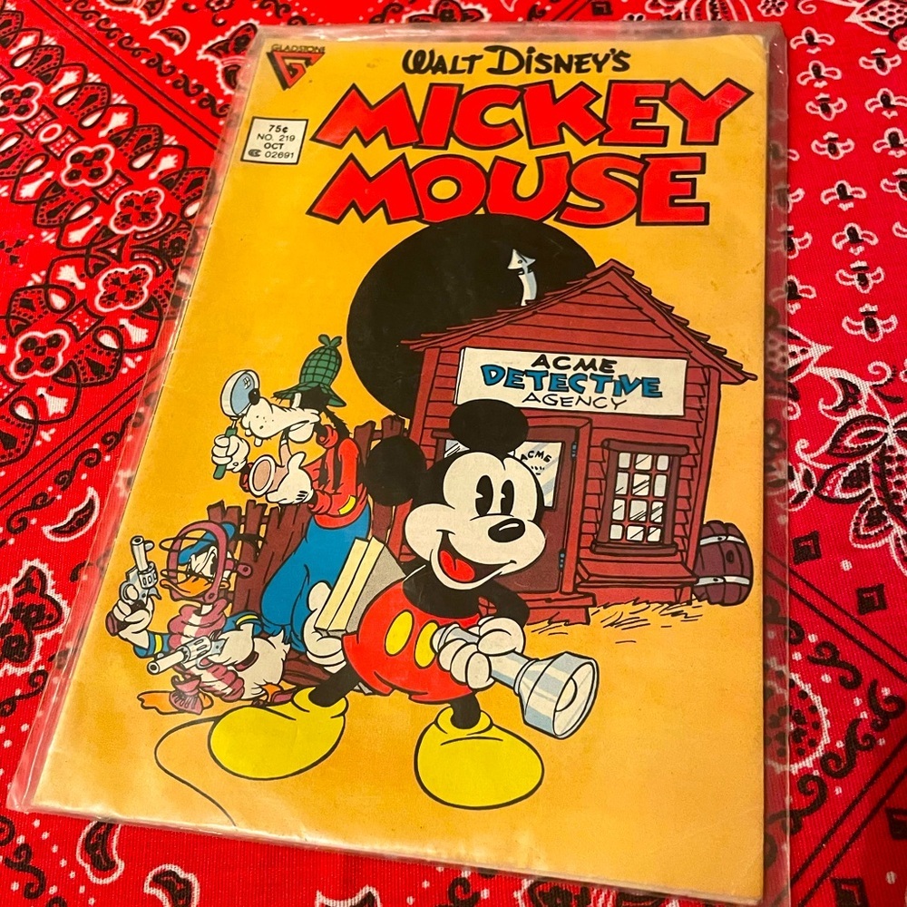 Vintage Mickey Mouse Comic - 70’s